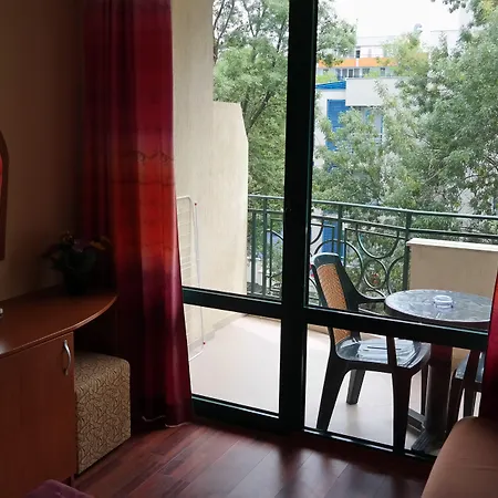 Tanya 3* Slăntjev Brjag