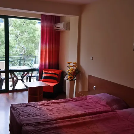 Hotel Tanya 3*