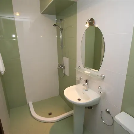 מלון Tanya