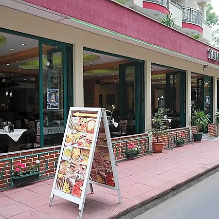 Hotel Tanya 3*