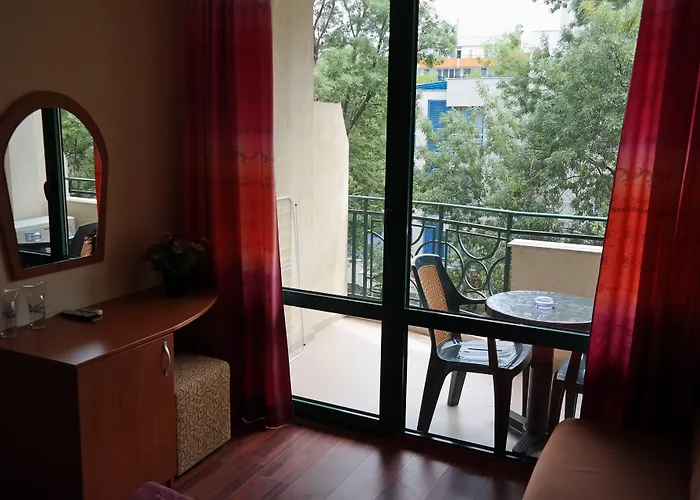 Tanya 3* Sluneční pobřeží