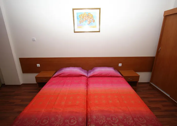 Tanya Sluneční pobřeží